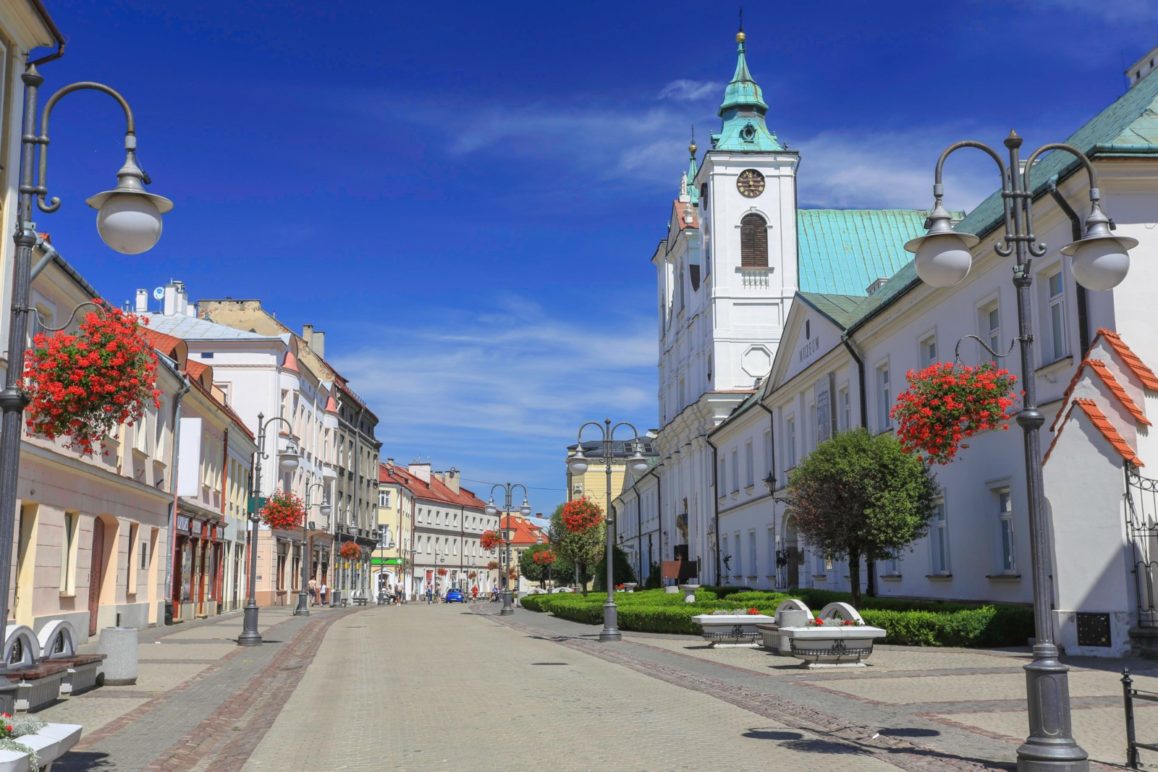 Best Places To Live In Poland Updated Nomads Nation