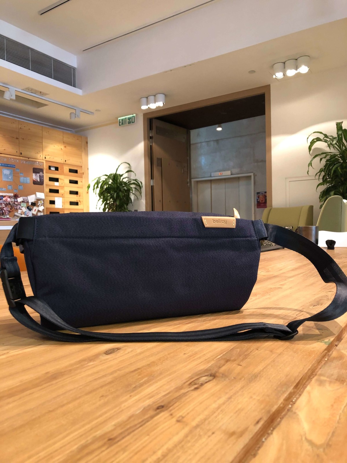 Bellroy sling online 7l