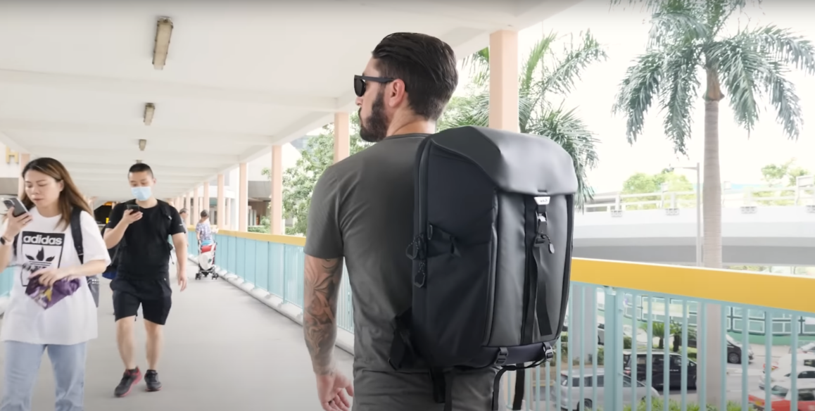 How to Pick the Right Backpack Size for You (2023)